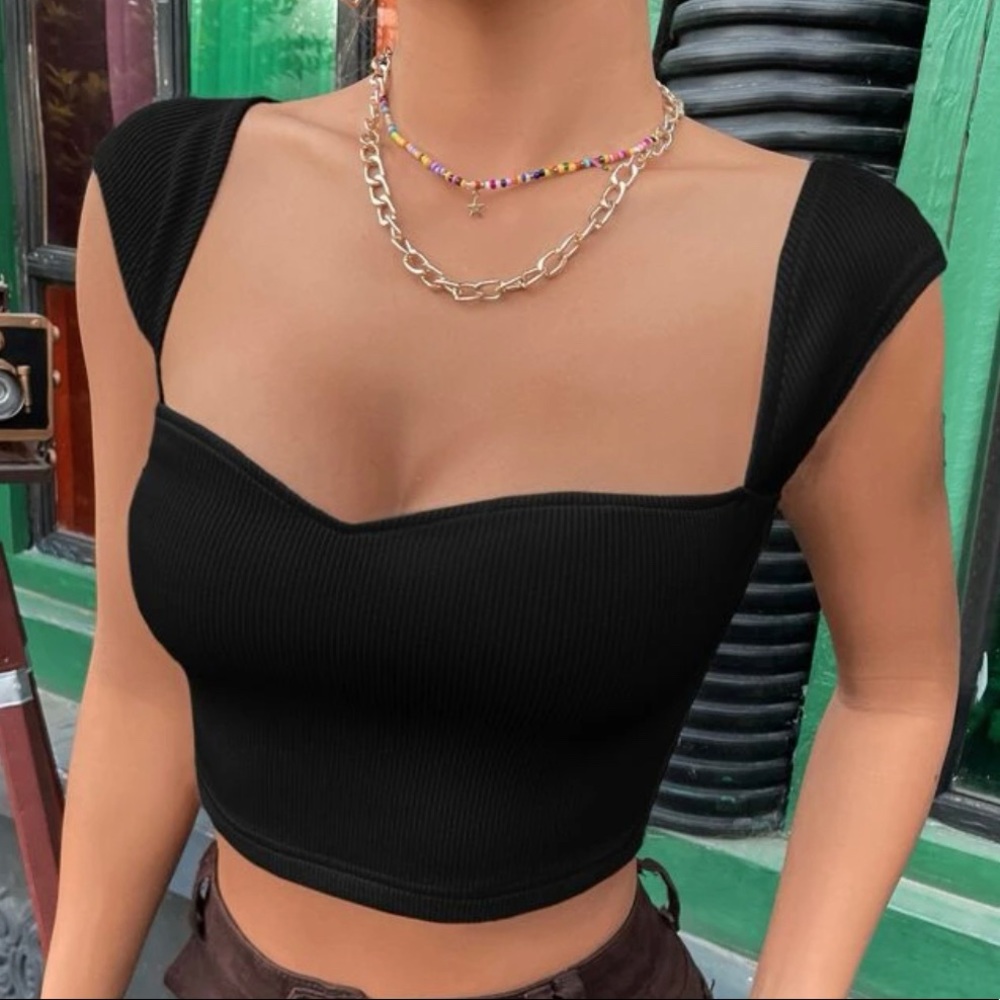 “SWEETHEART NECK RIB KNIT CROP TEE” SHEIN sweetheart neck line cropped top